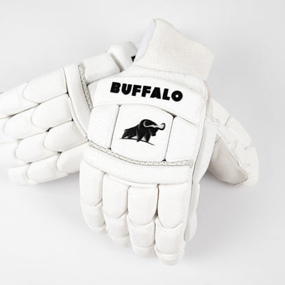 Buffalo batting gloves | Reserve