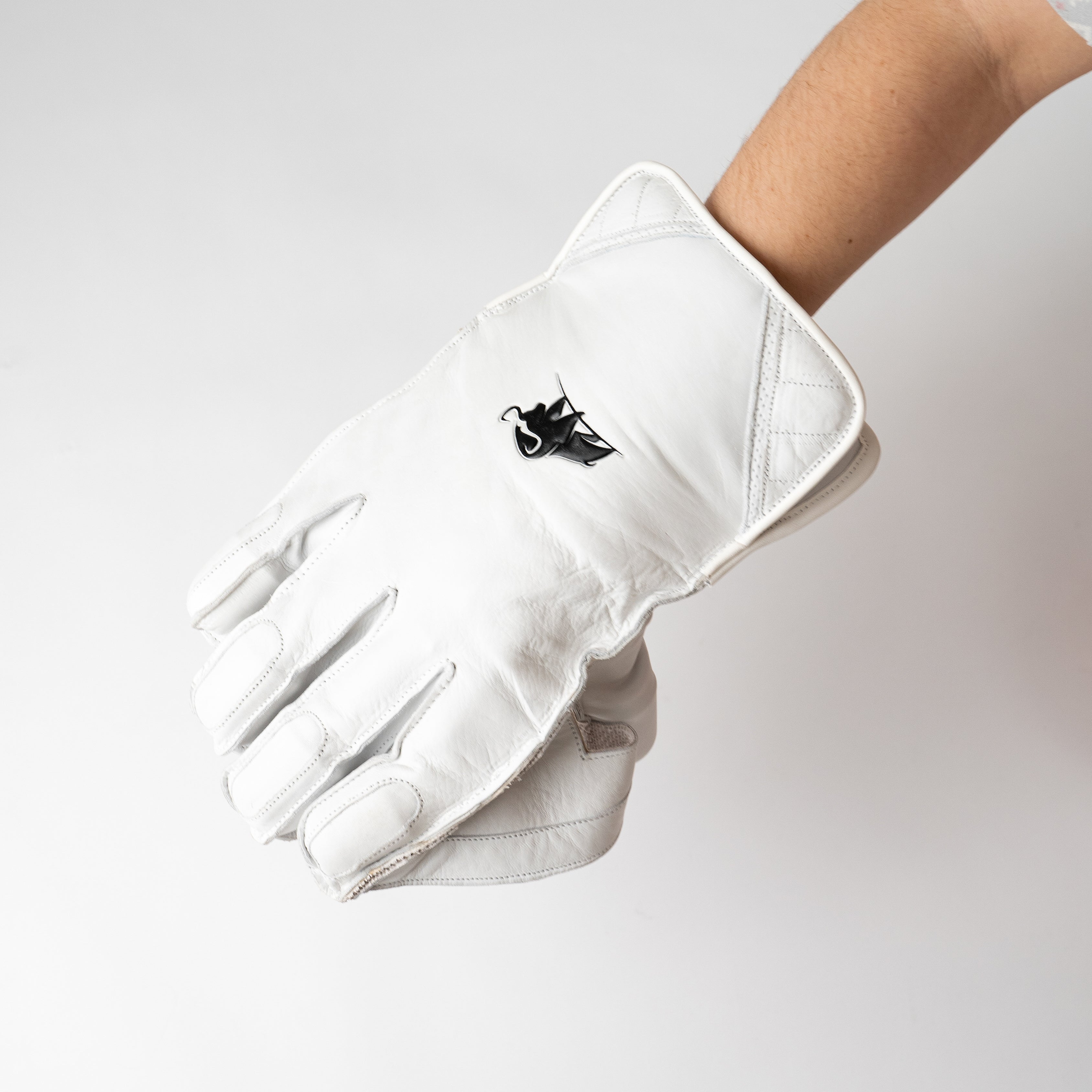 Buffalo WK gloves | 2025